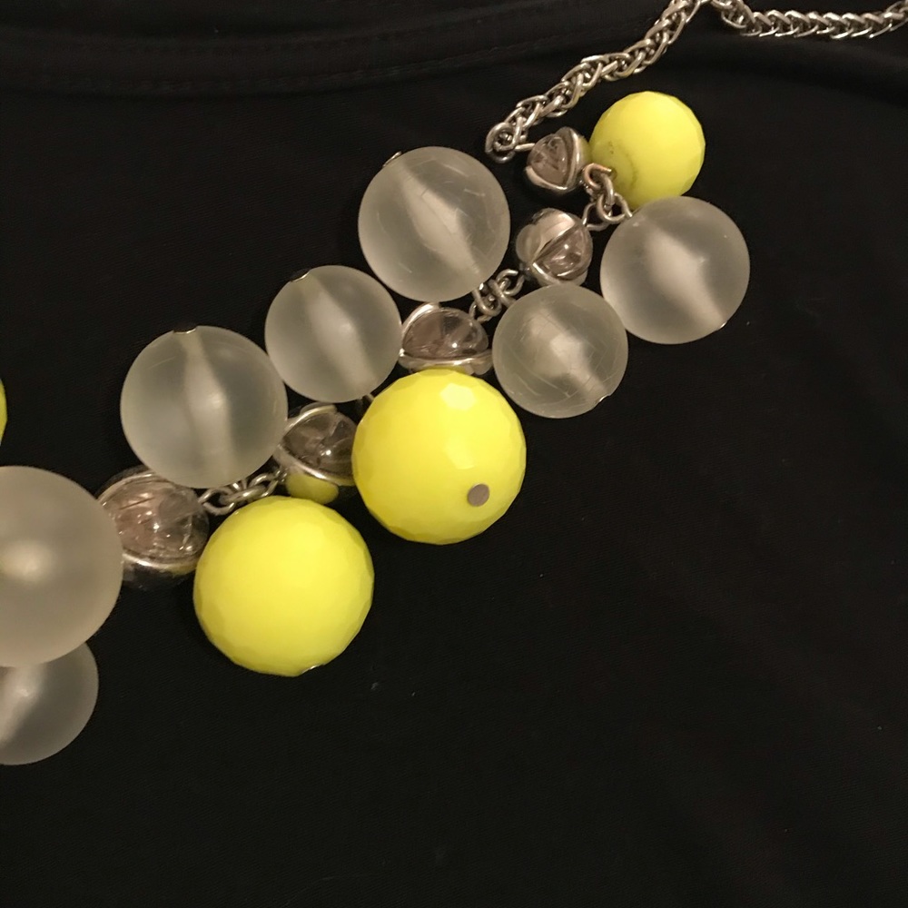 Statement necklace - Picture 3 of 5